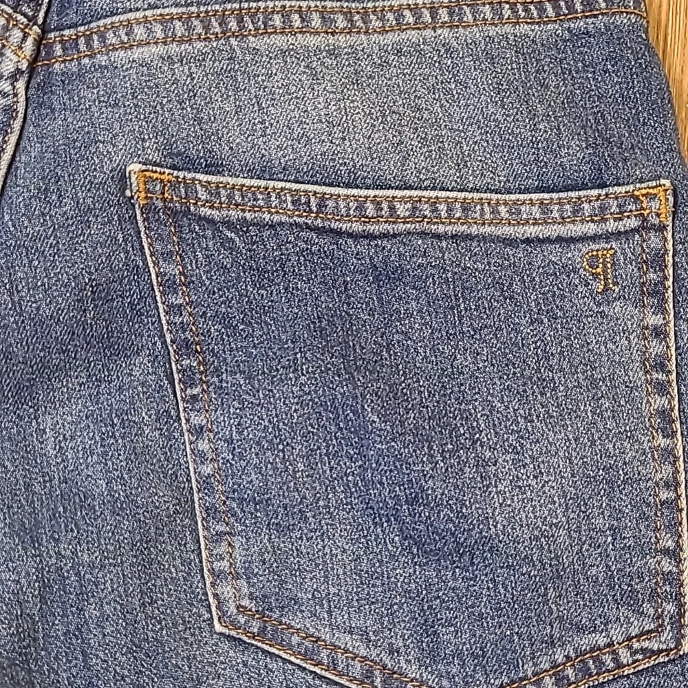 PILCRO Denim Blue Women‎ Shorts perfecc for summer used good condition.